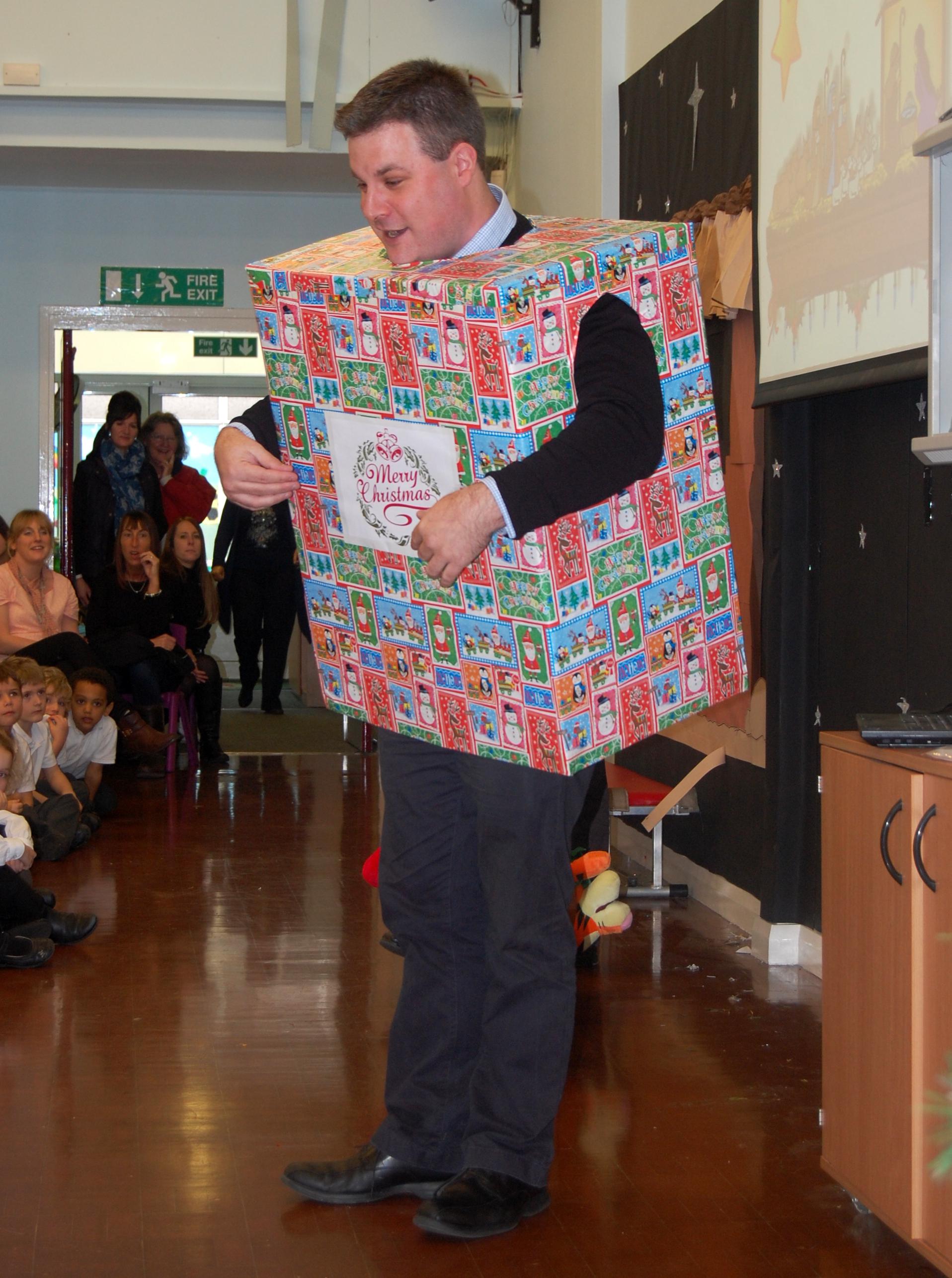 Rev Axon leading our end of term Carol Service